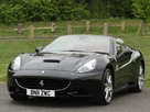 2010-ferrari-california-43-small-60