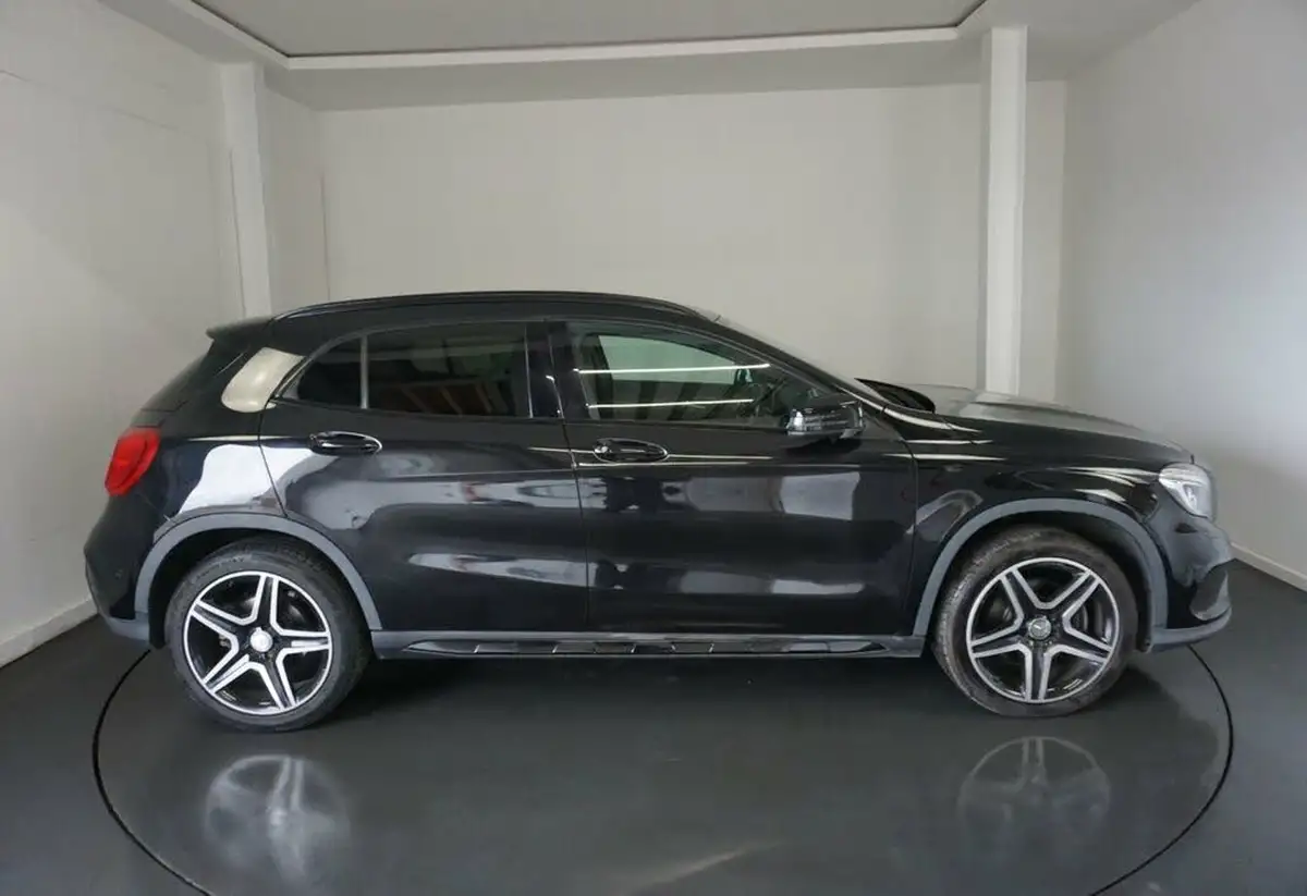 2015-mercedes-benz-gla-class-20-amg-line-premium-plus-big-13