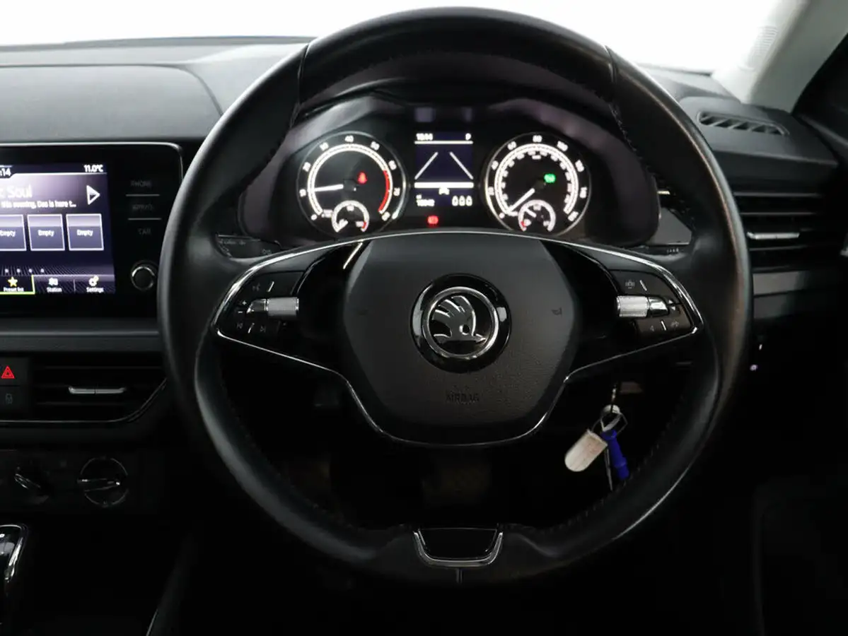 2022-skoda-kamiq-10-tsi-se-109ps-dsg-big-13