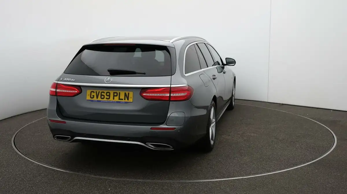 2020-mercedes-benz-e-class-20d-e300de-amg-line-premium-eq-power-estate-5d-big-48