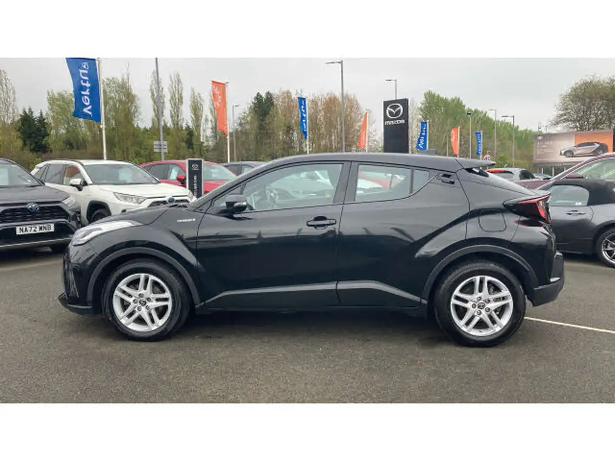 2020-toyota-c-hr-18-vvt-i-icon-big-16