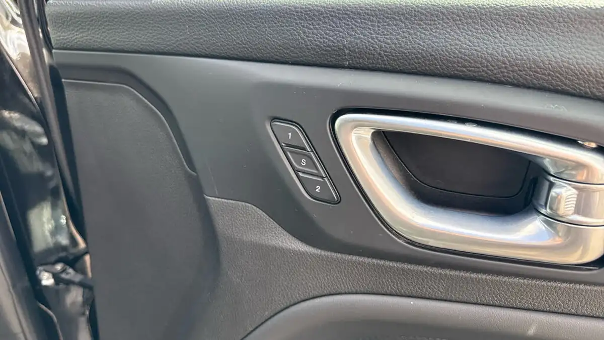 2024-jeep-compass-15-altitude-big-27