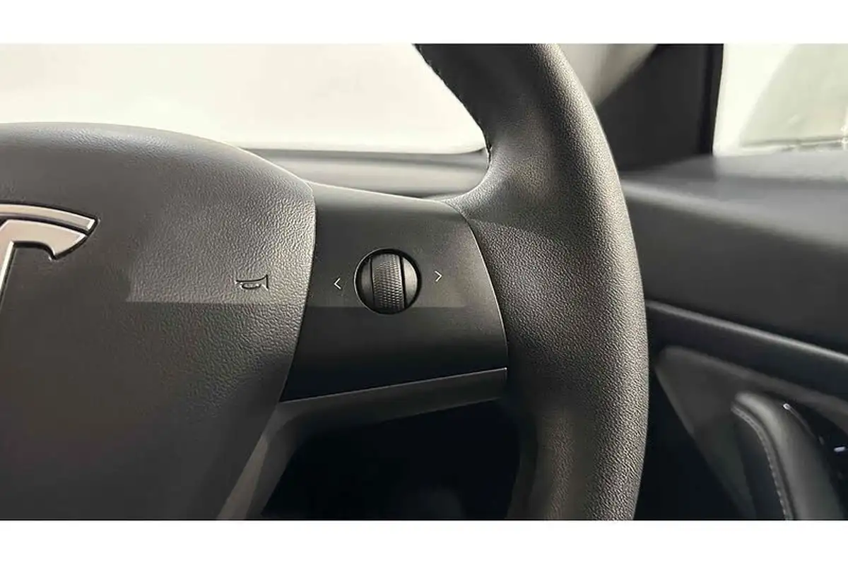 2020-tesla-model-3-e-standard-plus-big-34