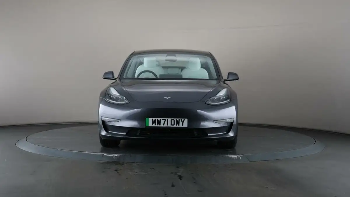 2021-tesla-model-3-e-long-range-awd-big-40