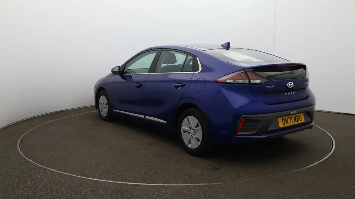 2022-hyundai-ioniq-16-gdi-premium-hybrid-big-53