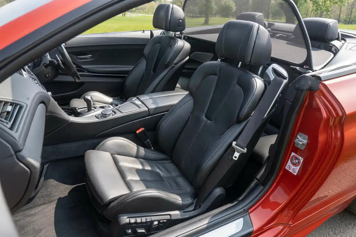 2015-bmw-6-series-44-m6-575bhp-convertible-2d-big-10