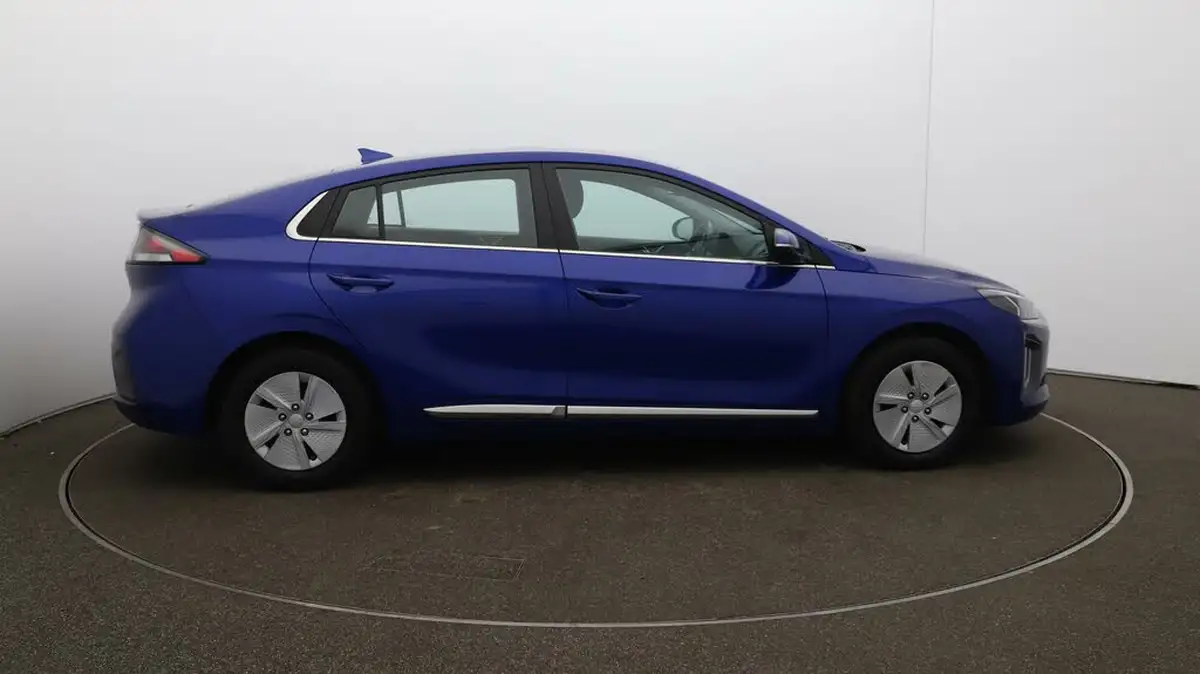 2022-hyundai-ioniq-16-gdi-premium-hybrid-big-8