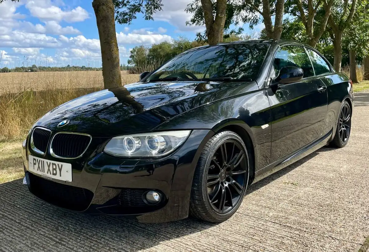 2011-bmw-3-series-20-320i-m-sport-convertible-2d-auto-big-12