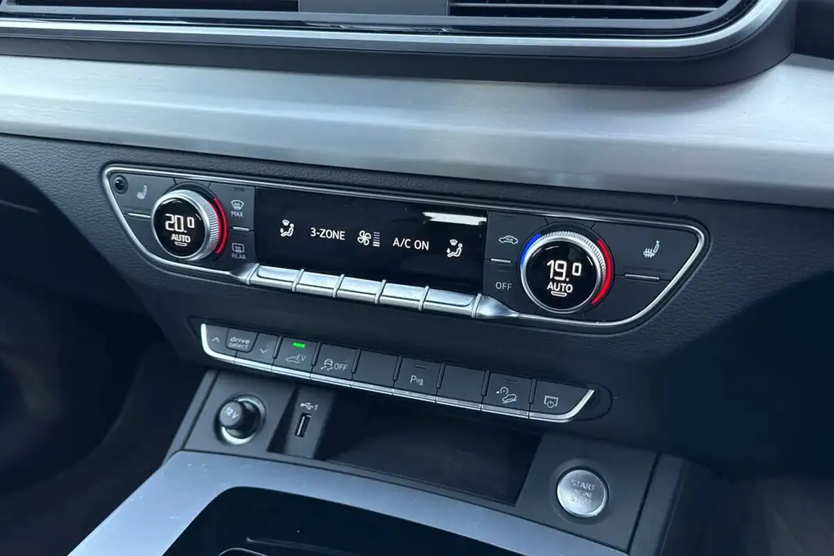 2023-audi-q5-20-50-tfsi-e-s-line-station-wagon-big-20