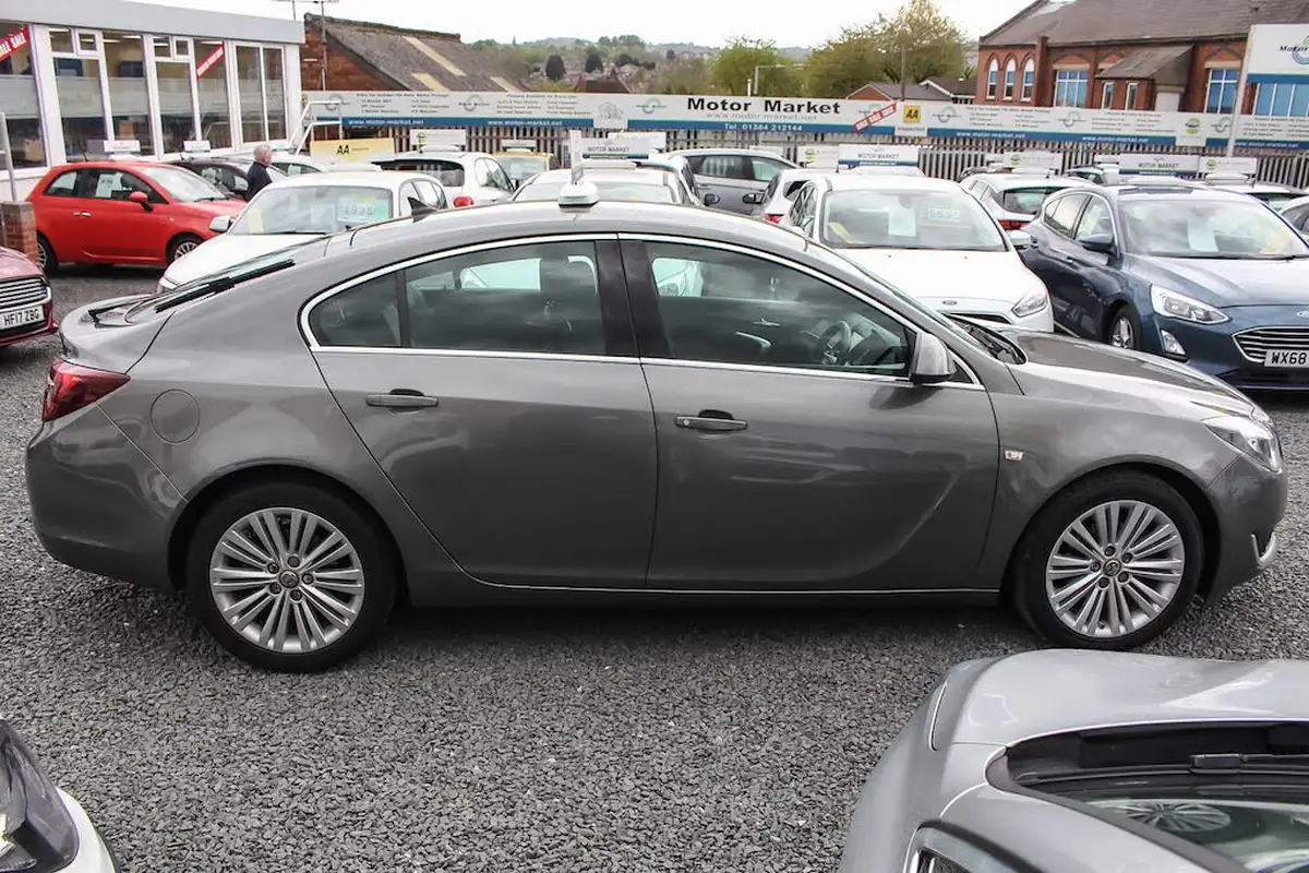 2017-vauxhall-insignia-16cdti-tech-line-ecoflex-ss-big-10