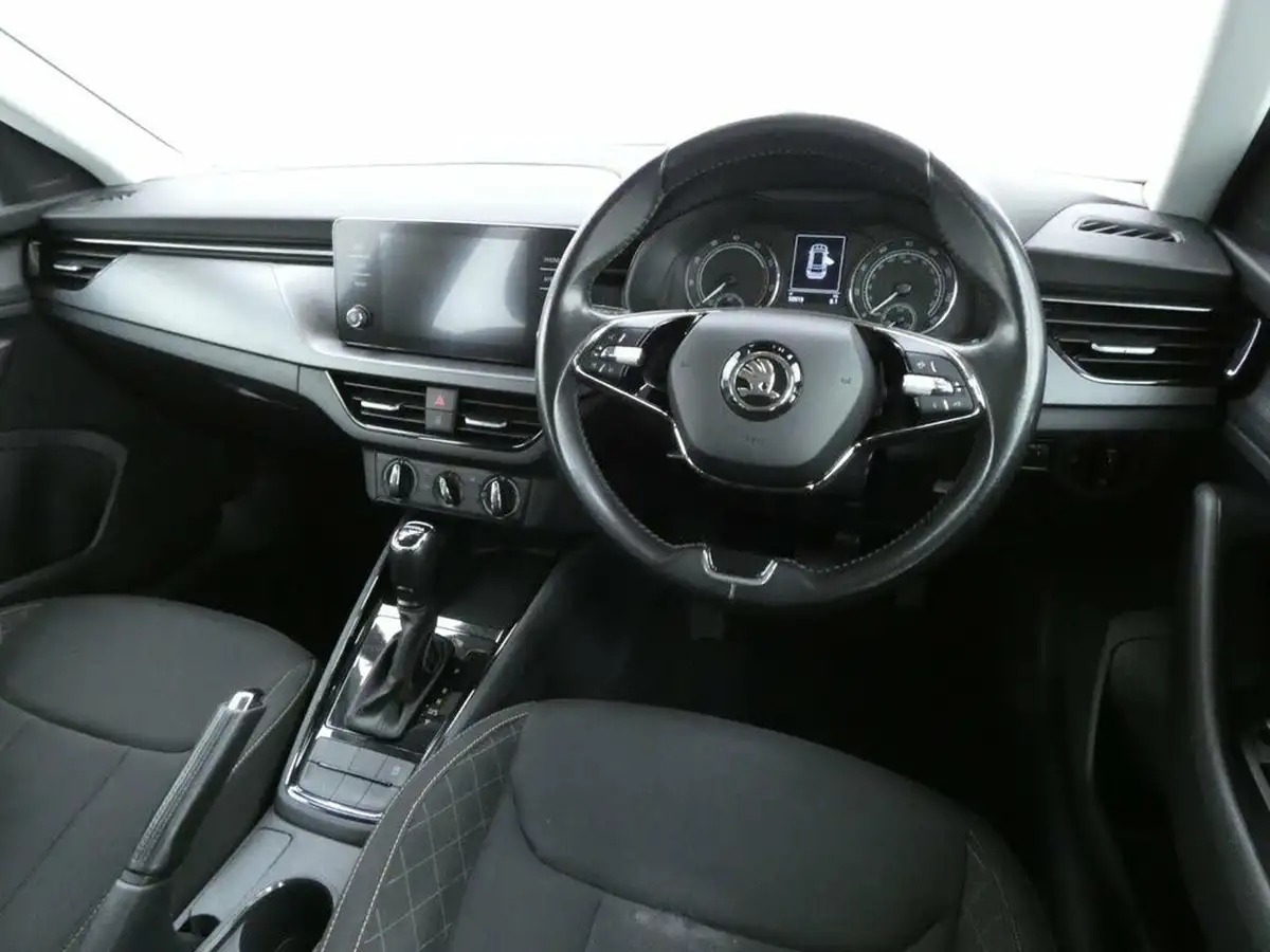 2020-skoda-kamiq-15-tsi-se-dsg-big-16