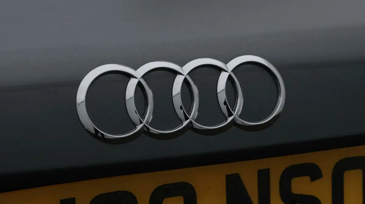 2022-audi-a3-15-35-tfsi-s-line-sportback-5d-big-21
