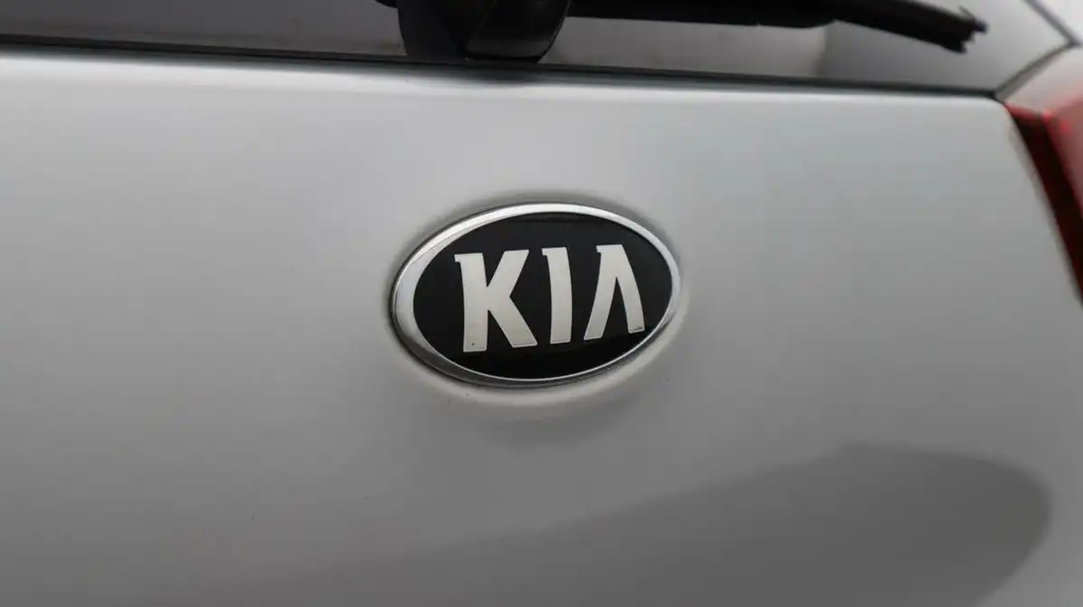 2021-kia-e-niro-ev-3-big-21
