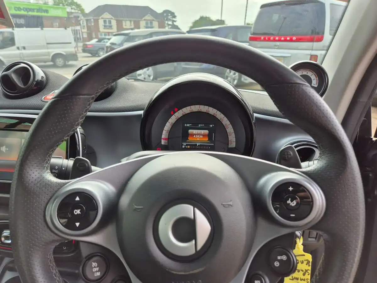 2018-smart-fortwo-09-prime-sport-premium-ss-coupe-twinamic-big-10
