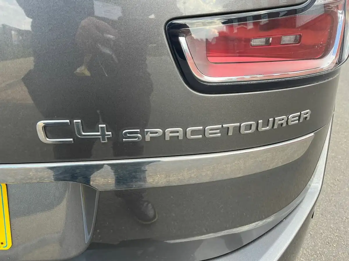 2019-citroen-grand-c4-spacetourer-12-puretech-flair-plus-eat8-big-15