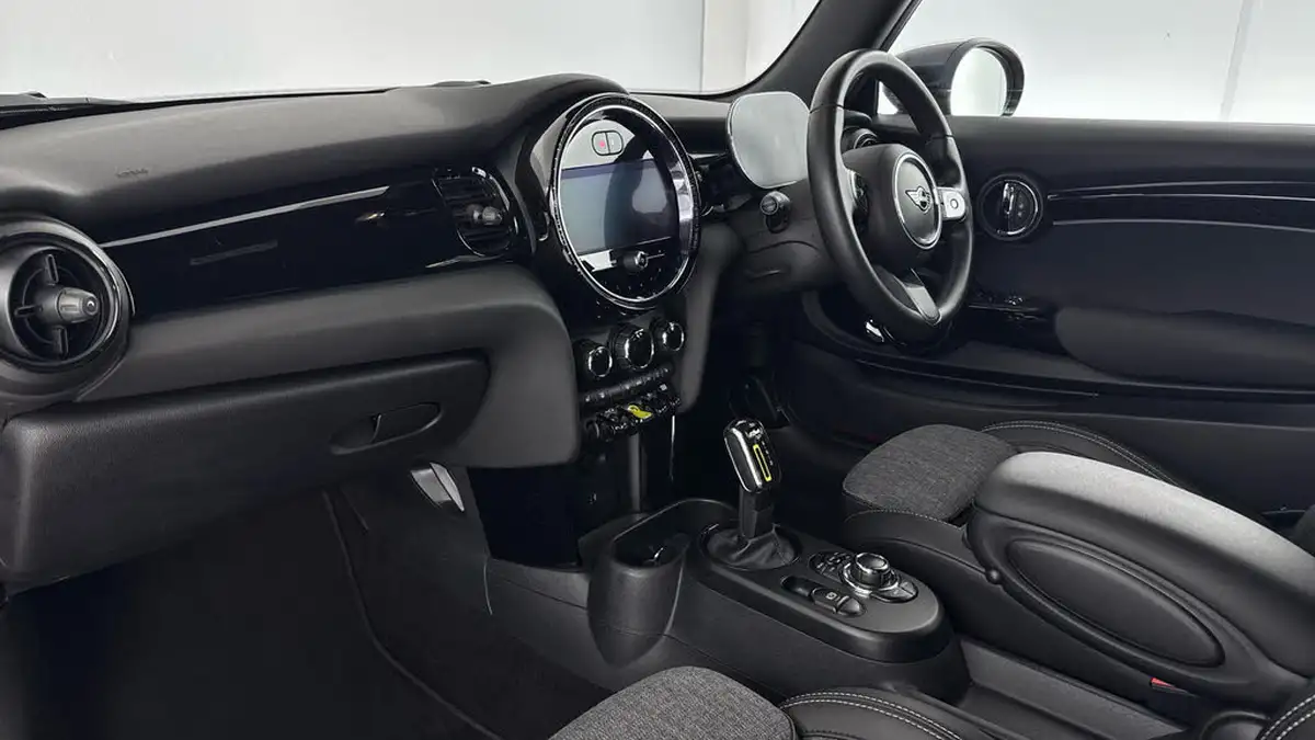 2021-mini-cooper-e-cooper-s-2-big-8