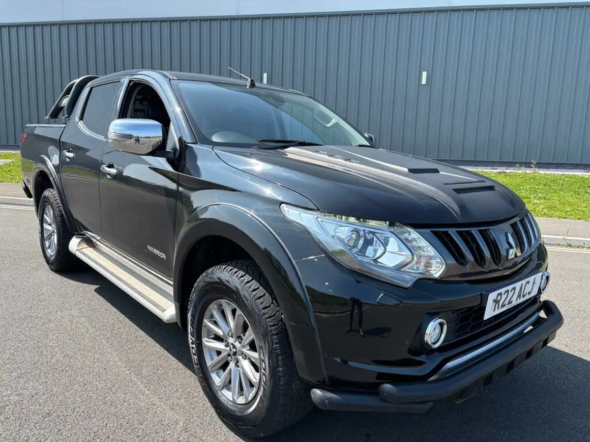 2017-mitsubishi-l200-24di-d-warrior-178bhp-eu6-auto-big-35