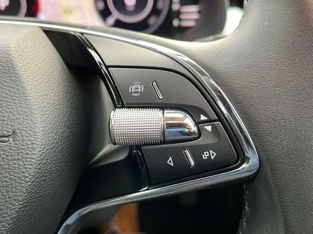 2021-skoda-kamiq-10-tsi-se-l-109ps-dsg-big-47