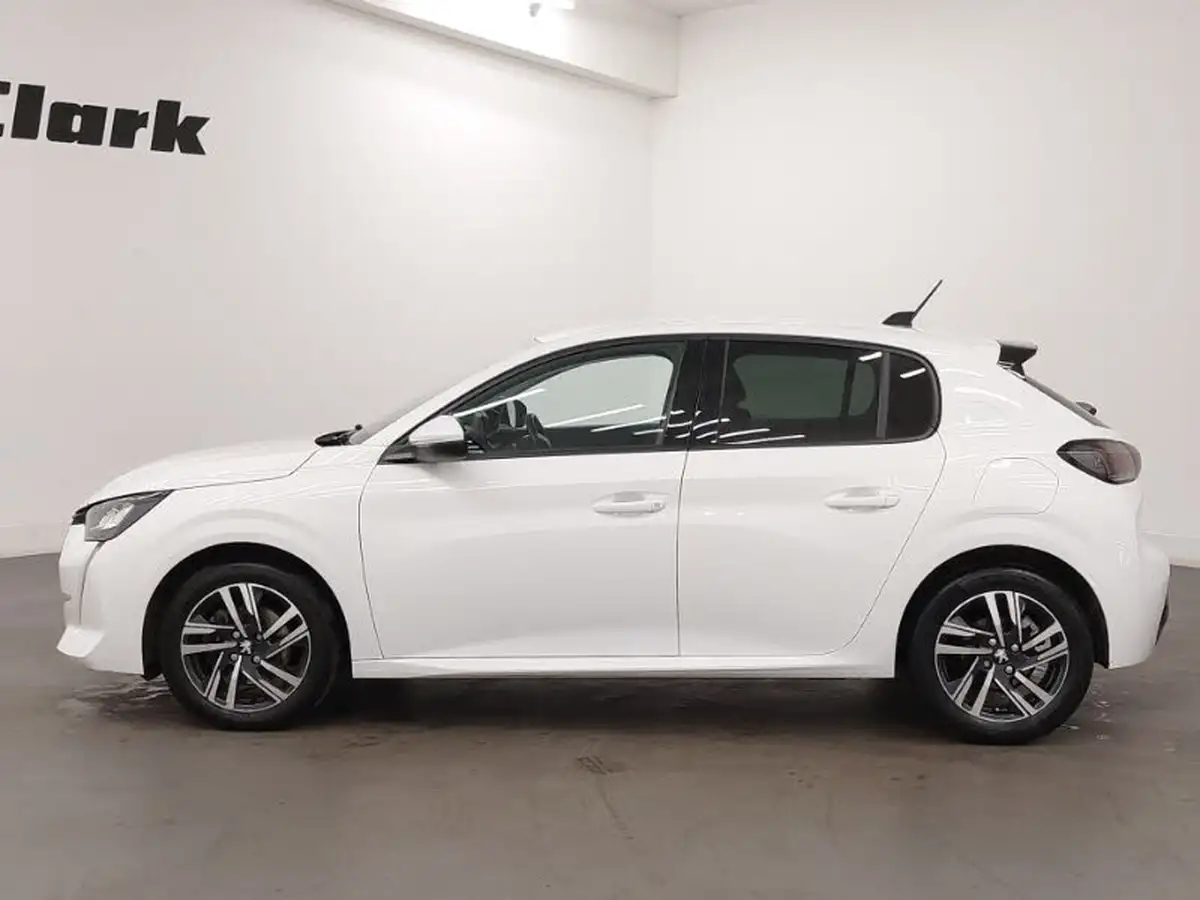 2021-peugeot-208-12-puretech-allure-premium-100bhp-big-3
