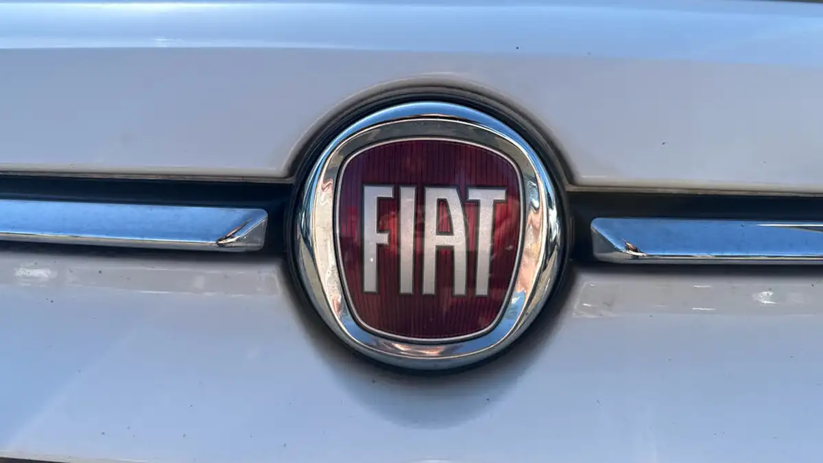 2022-fiat-500-10-dolcevita-big-17