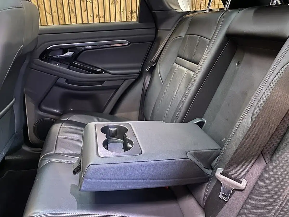 2021-land-rover-range-rover-evoque-15-p300e-r-dynamic-se-big-26