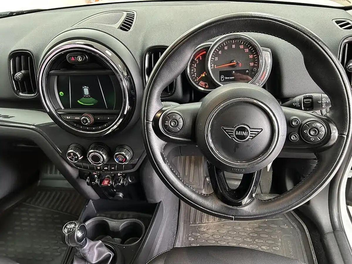 2018-mini-countryman-20td-cooper-d-sport-ss-all4-big-11