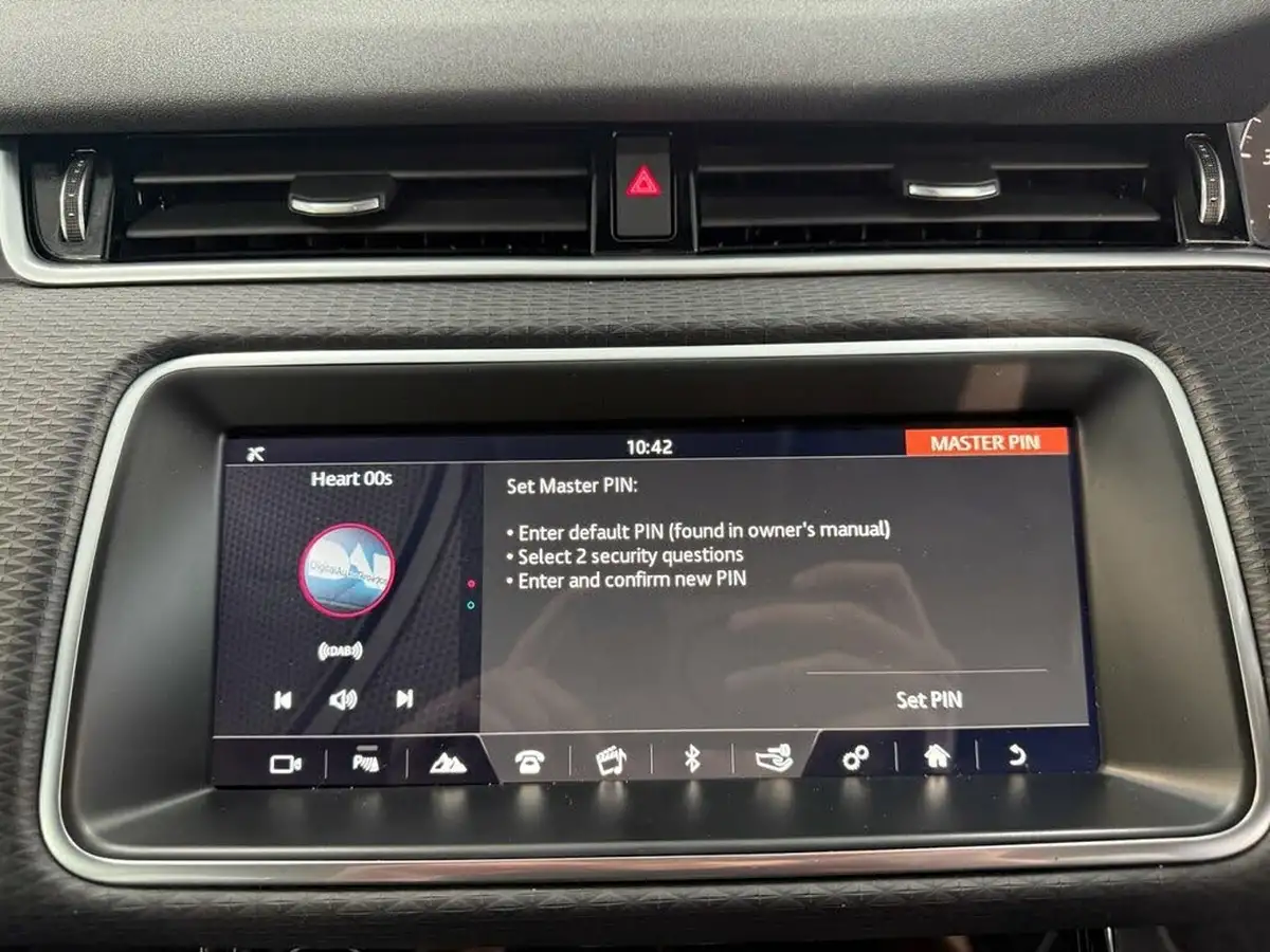 2019-land-rover-range-rover-evoque-20-d150-standard-awd-auto-big-36