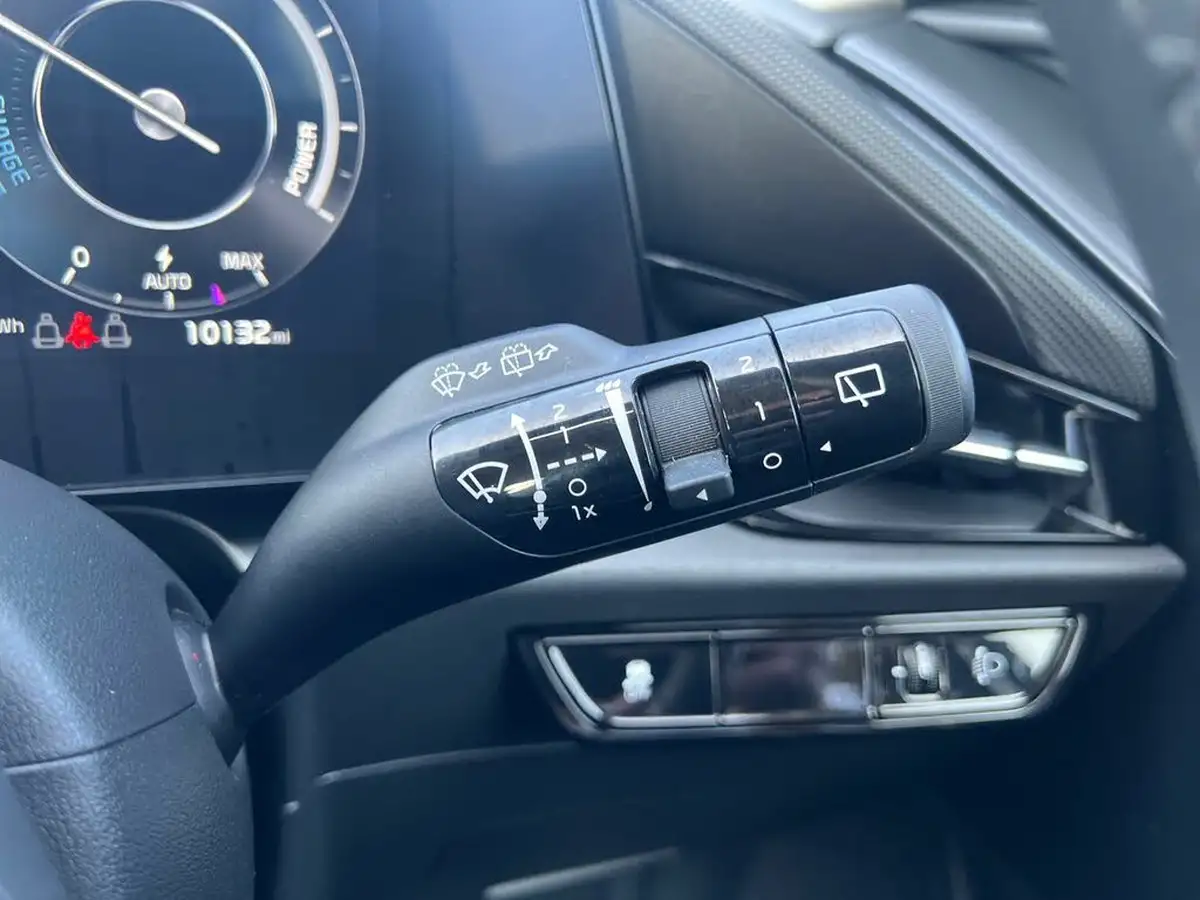2024-kia-niro-ev-e-2-big-19