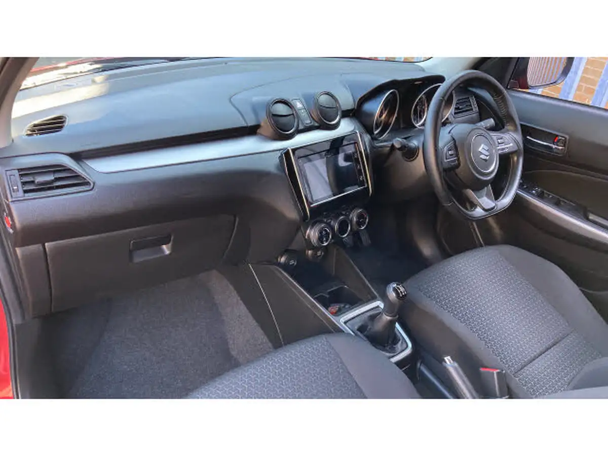 2021-suzuki-swift-12-dualjet-sz5-big-8
