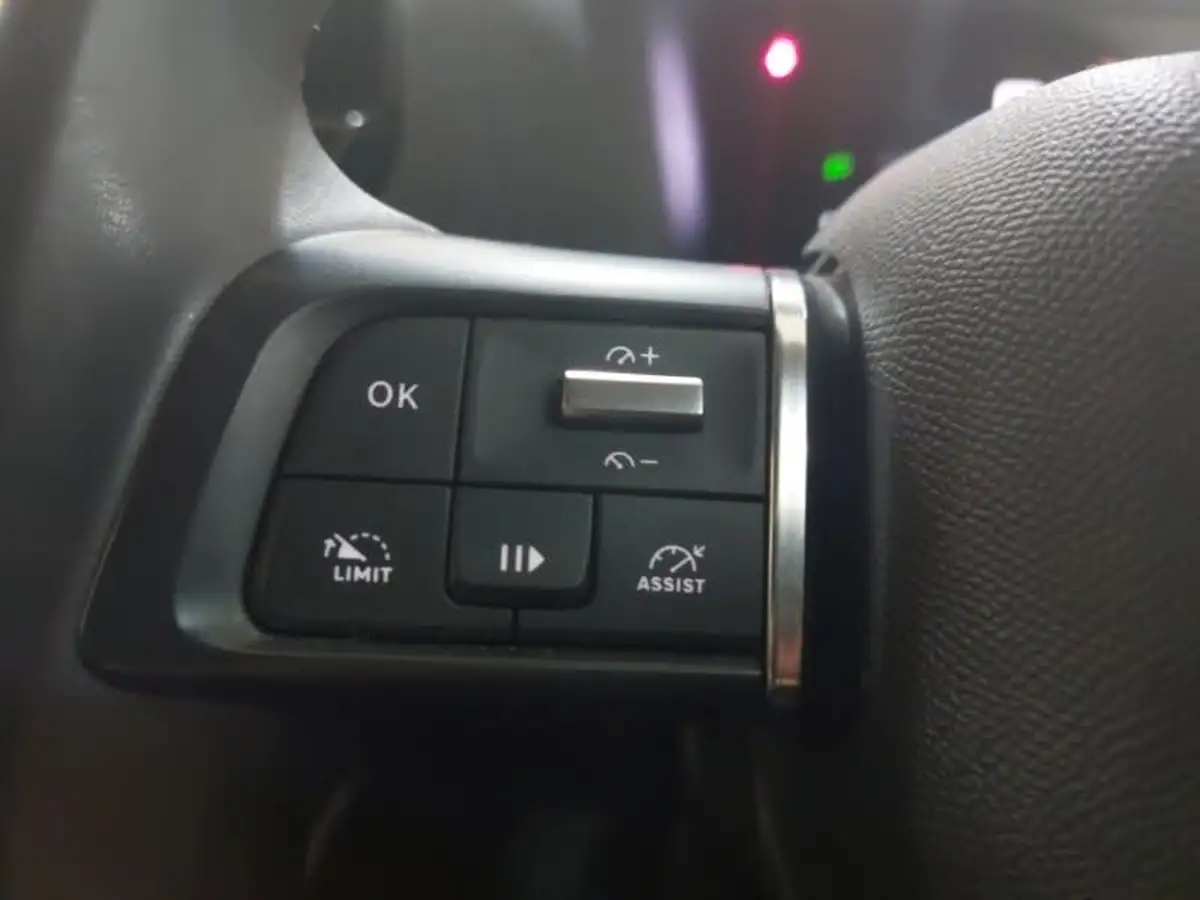 2022-citroen-c4-12-puretech-shine-130ps-big-13