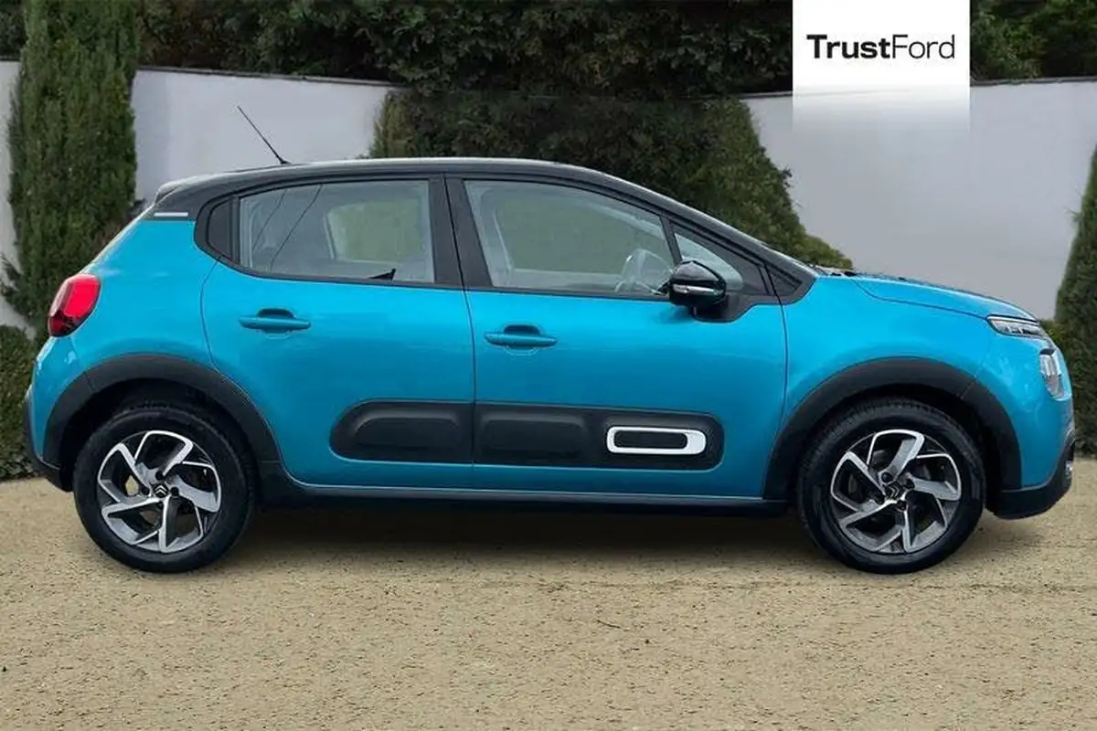 2021-citroen-c3-12-puretech-shine-83ps-big-2