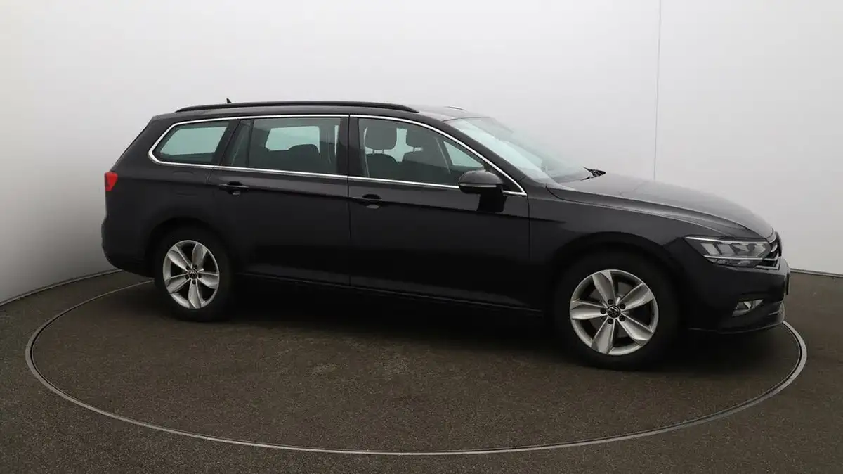 2022-volkswagen-passat-20tdi-se-nav-150ps-estate-5d-dsg-big-37