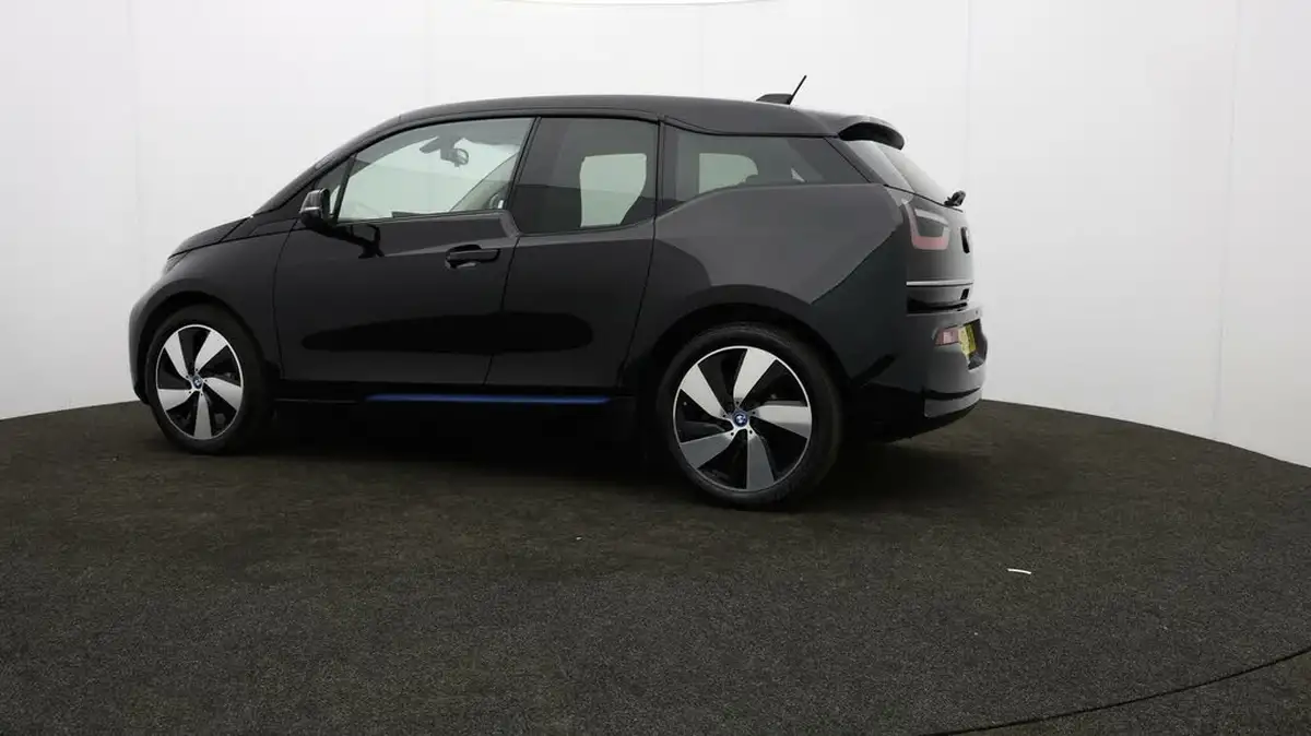 2022-bmw-i3-e-120-ah-big-64