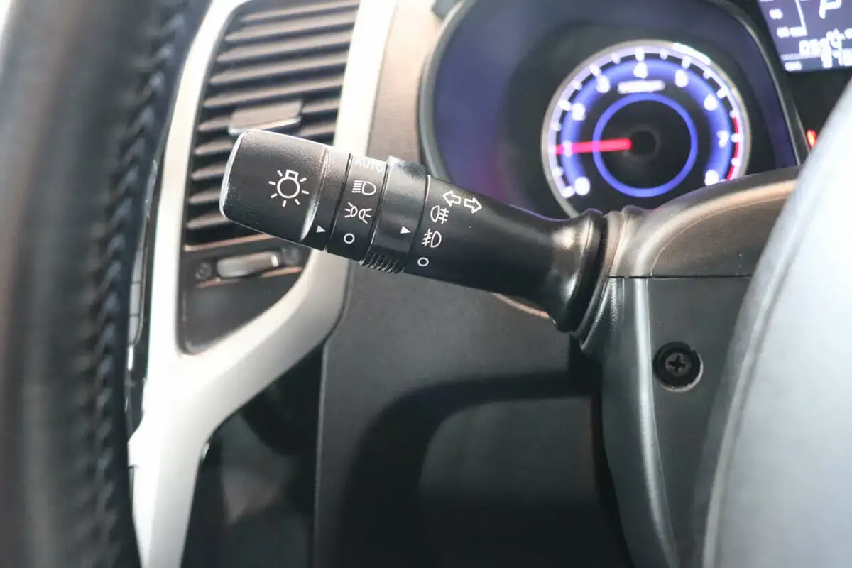 2017-hyundai-ix20-16-se-nav-big-46