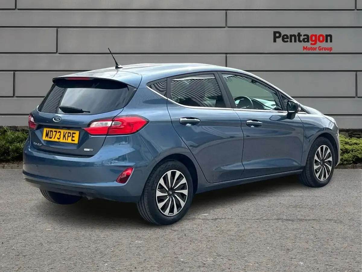 2022-ford-fiesta-10t-titanium-125ps-hybrid-mhev-powershift-big-3