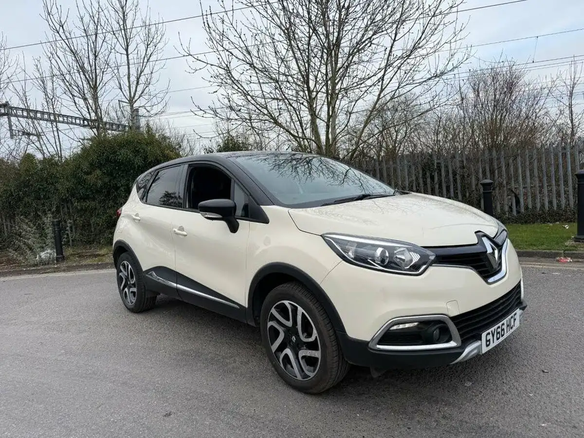 2016-renault-captur-09-signature-nav-big-8