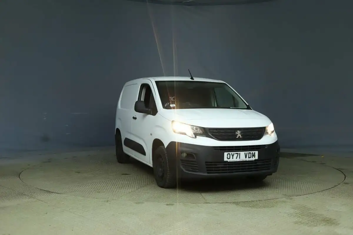 2021-peugeot-partner-15-bluehdi-650-professional-premium-big-0