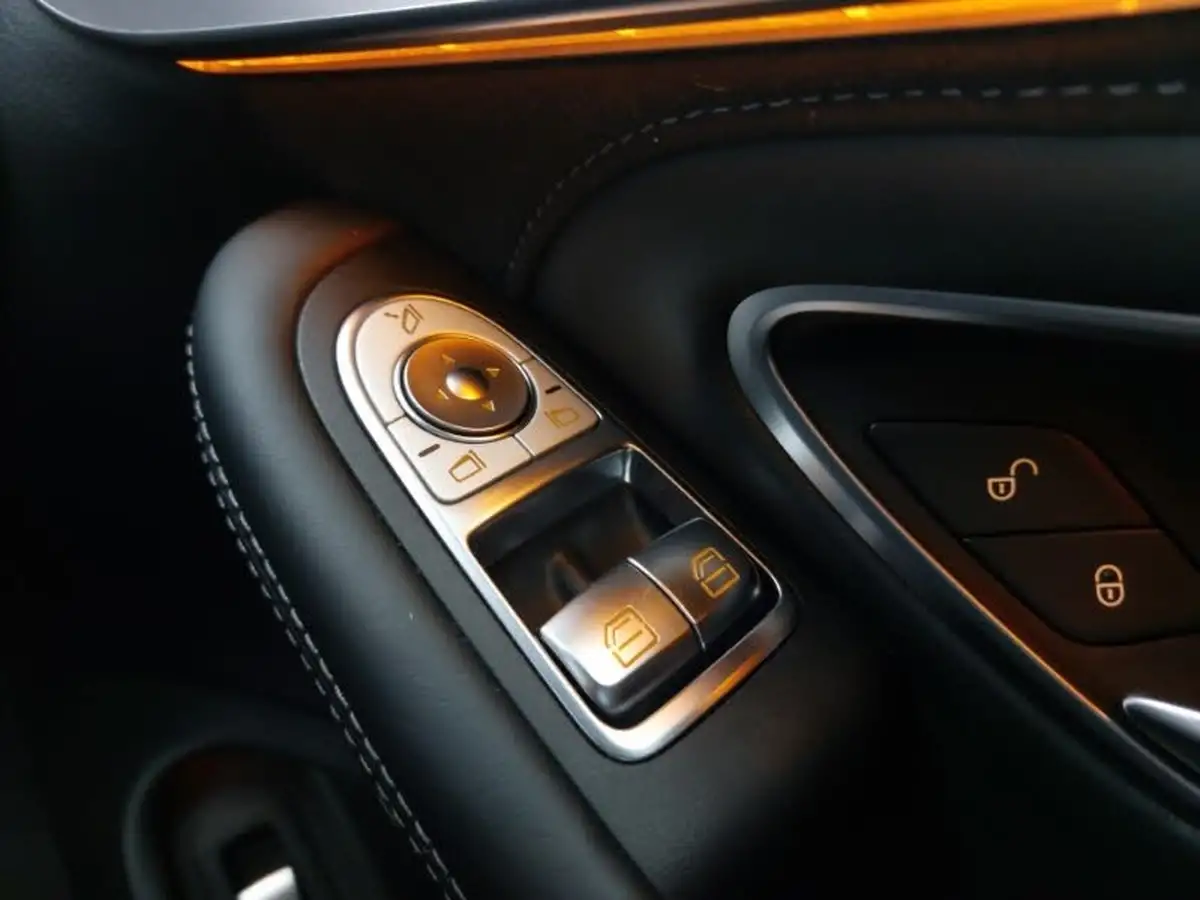 2018-mercedes-benz-c-class-40-c63-amg-ss-coupe-2d-speedshift-mct-big-16
