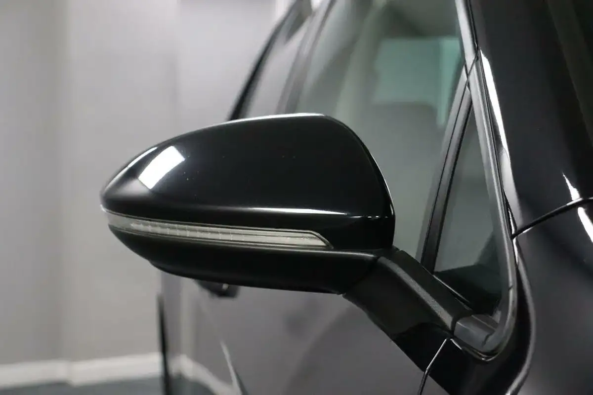 2020-volkswagen-golf-16tdi-match-edition-hatchback-big-28