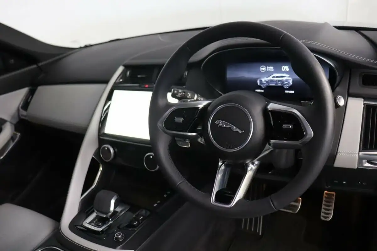 2024-jaguar-e-pace-15-p160-r-dynamic-s-big-26
