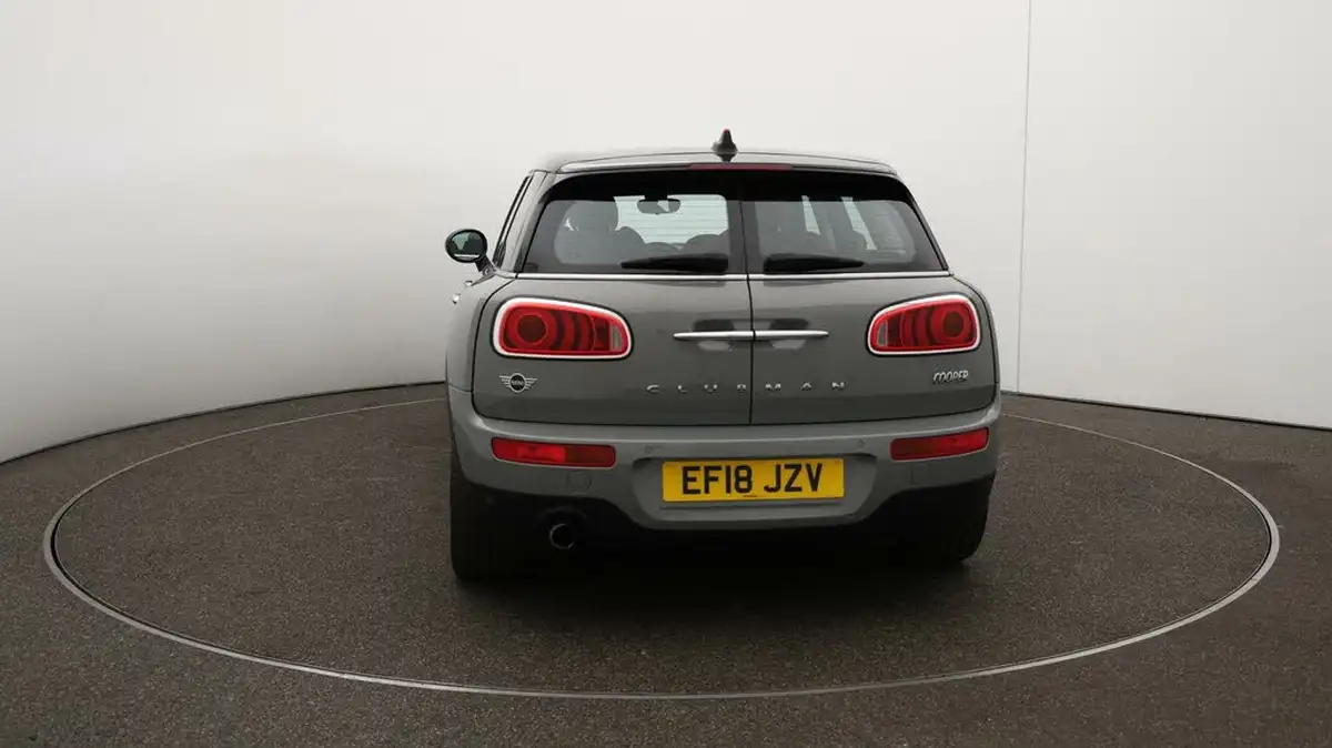 2018-mini-clubman-15-cooper-ss-big-51