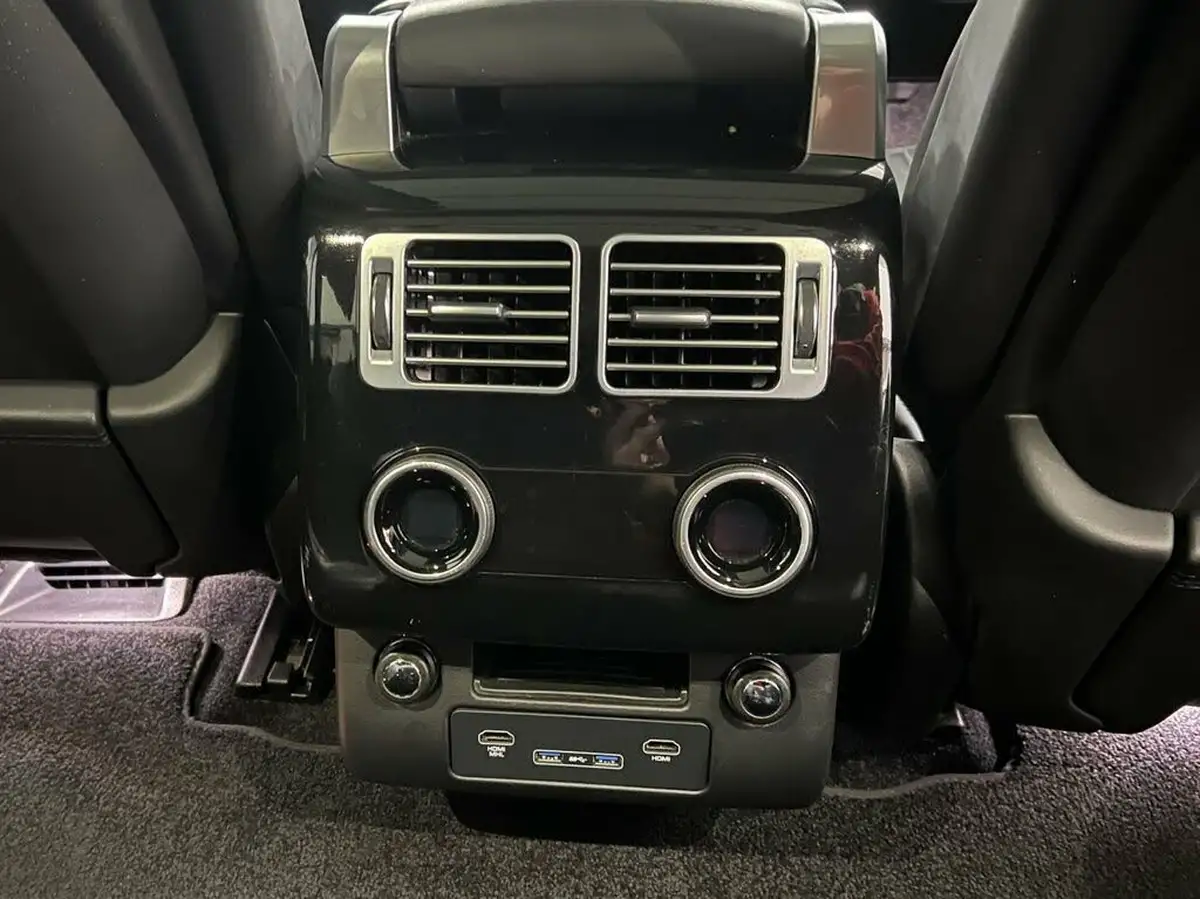 2018-land-rover-range-rover-30tdv6-vogue-big-55