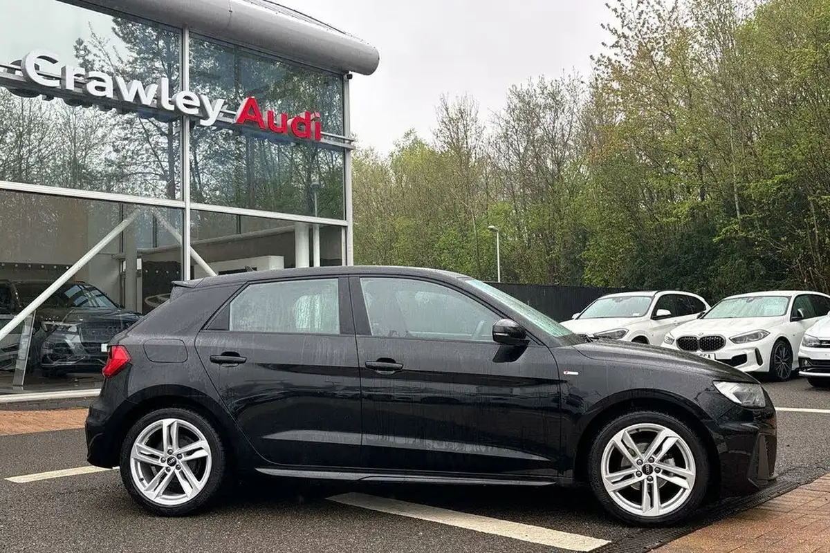 2022-audi-a1-10-25-tfsi-s-line-tronic-big-1