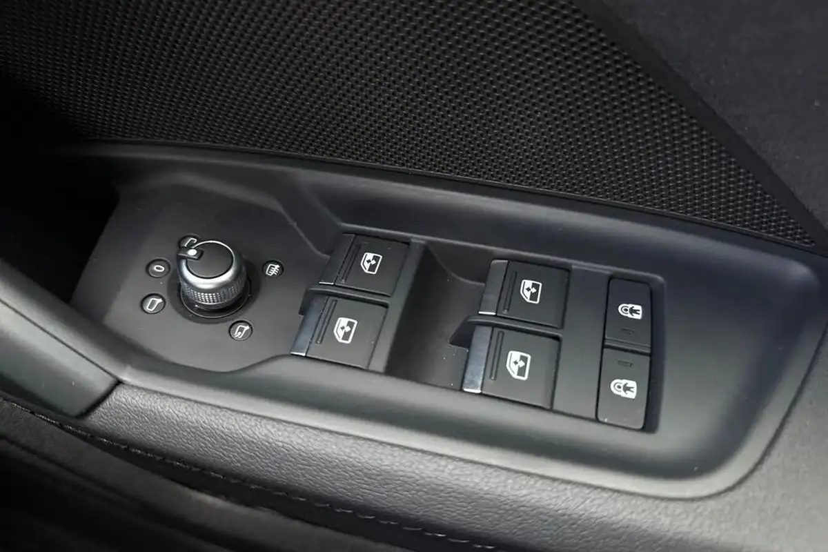 2023-audi-a3-15-35-tfsi-edition-1-saloon-4d-big-41