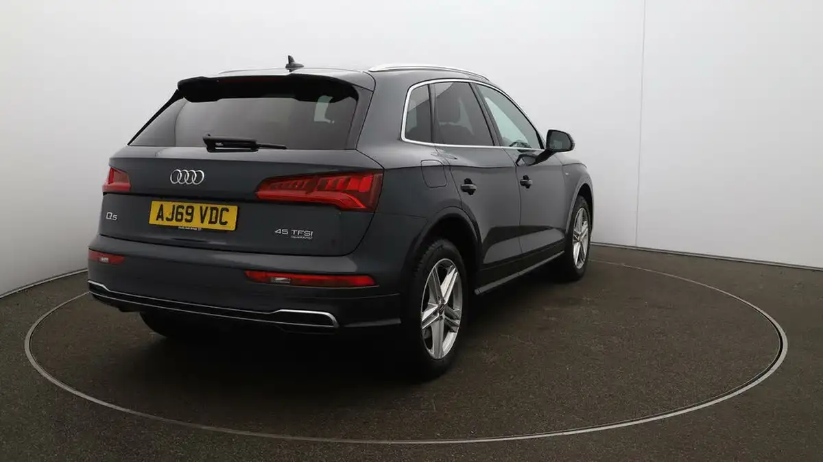 2019-audi-q5-20-45-tfsi-s-line-big-45