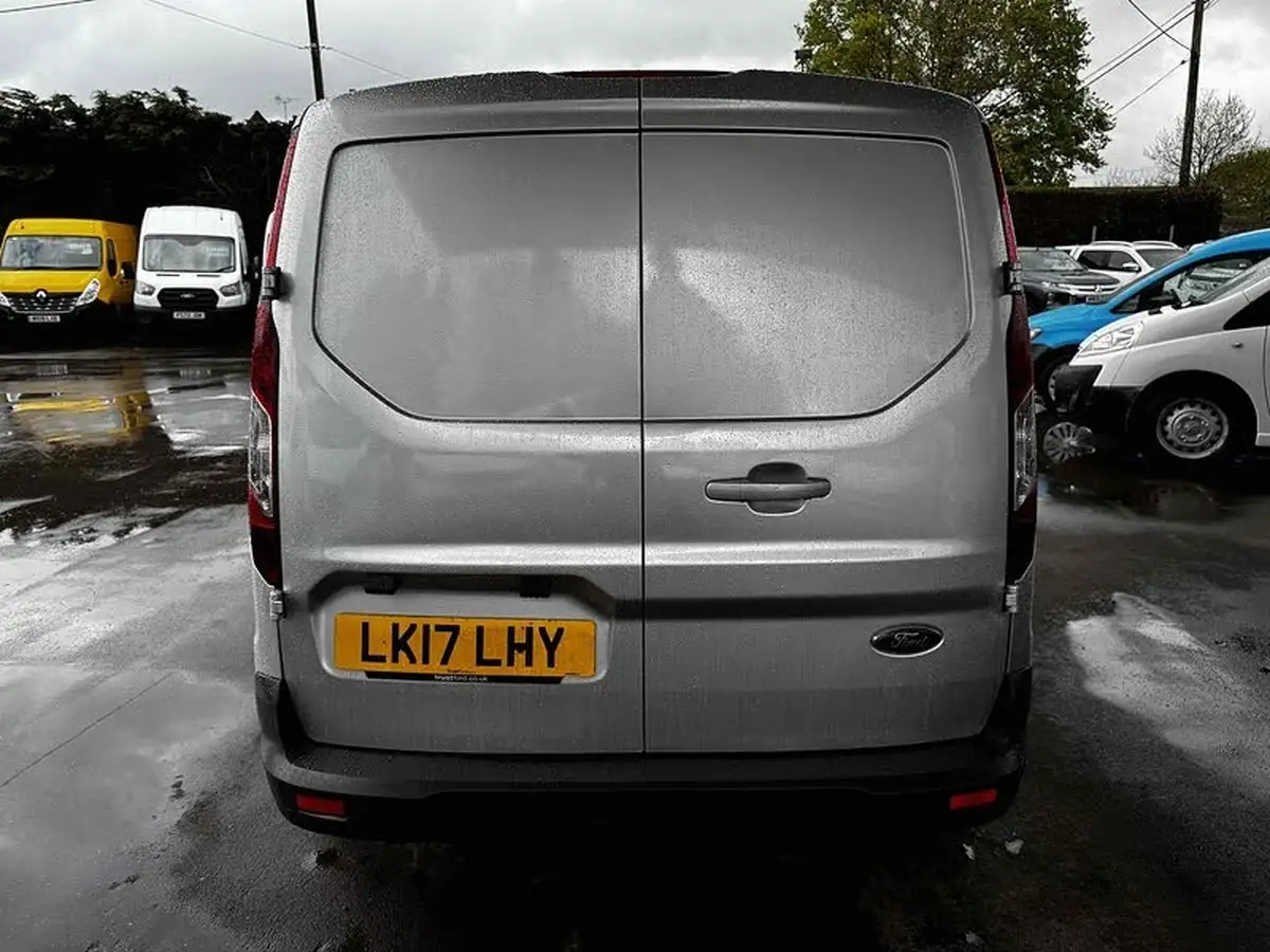 2017-ford-transit-connect-15tdci-l2-240-limited-big-5