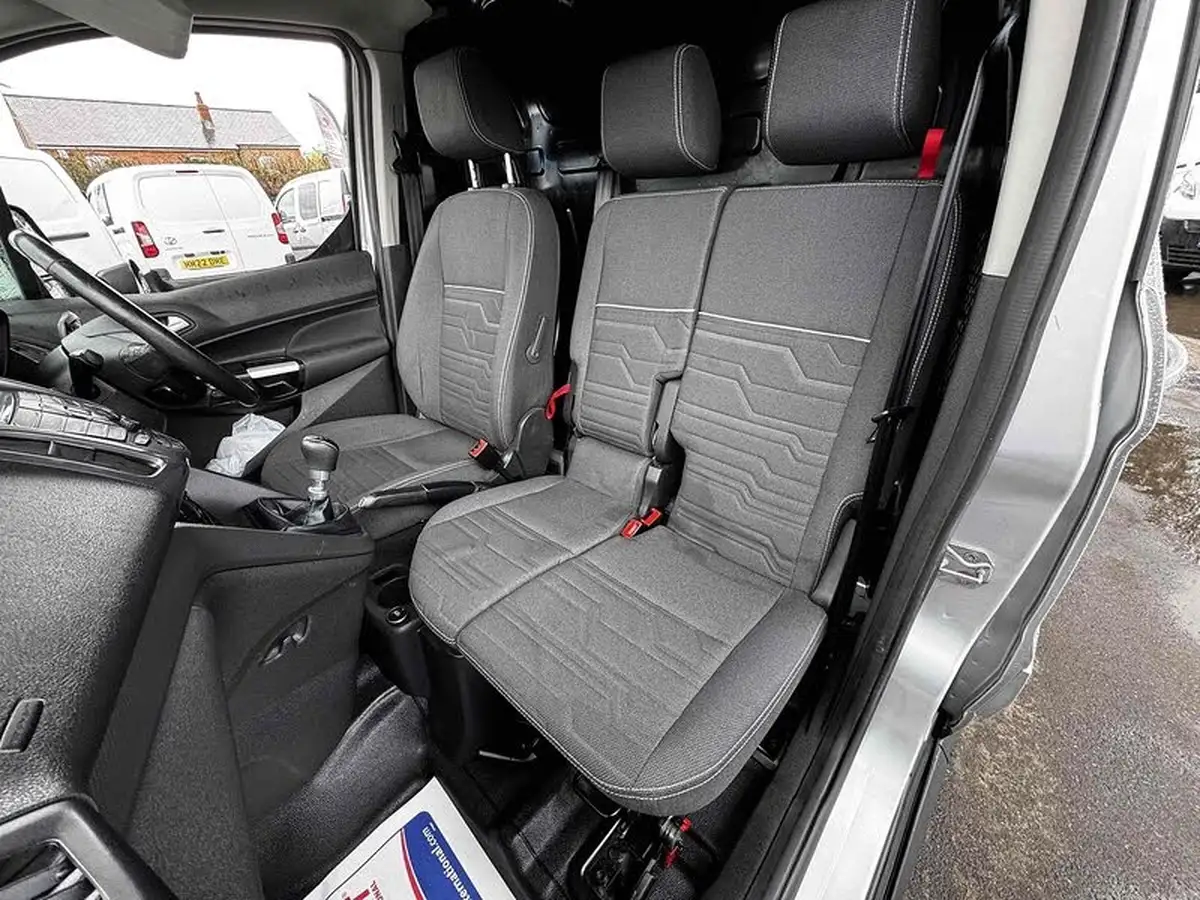 2017-ford-transit-connect-15tdci-l2-240-limited-big-23