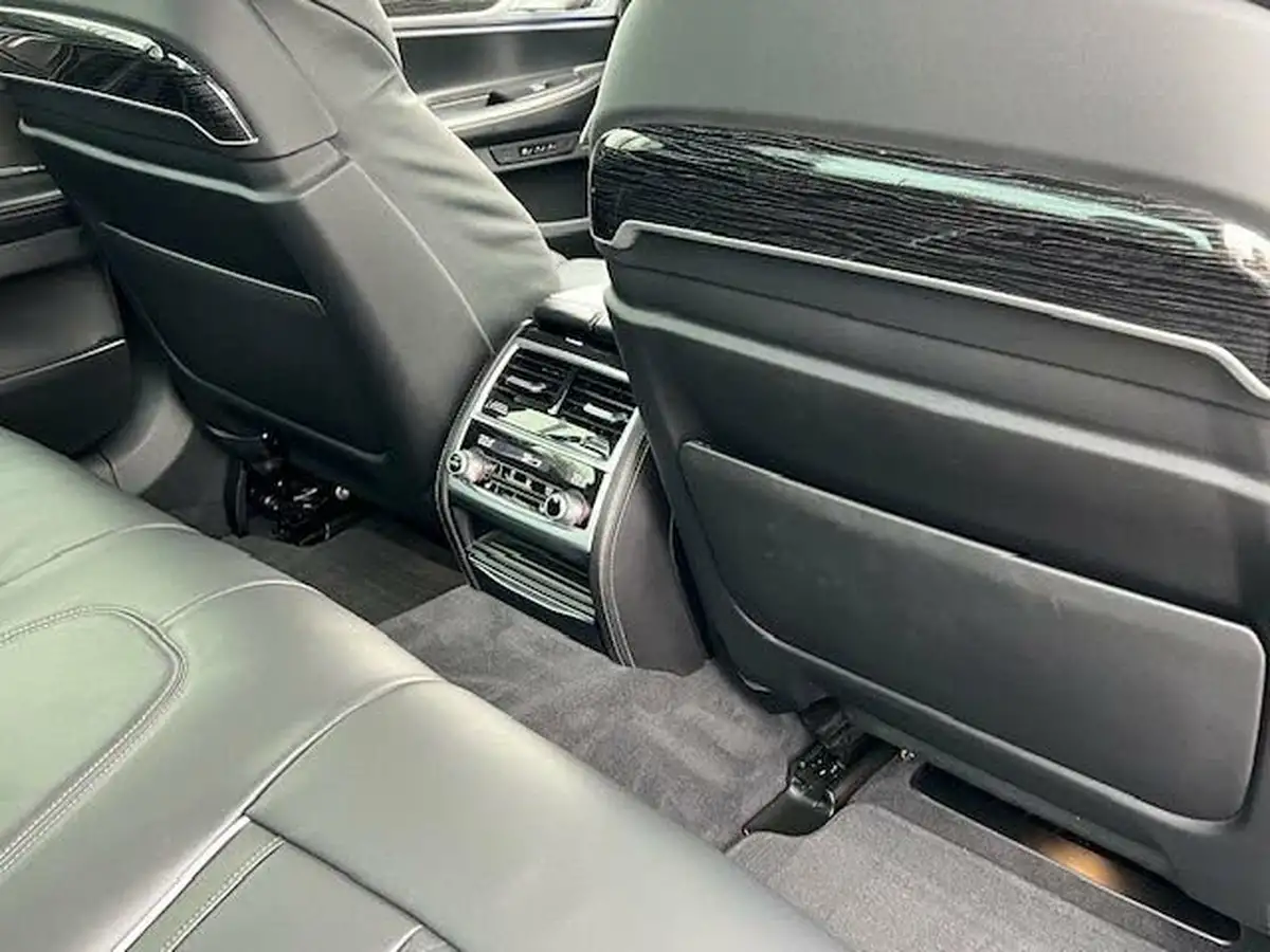 2021-bmw-7-series-30td-730d-m-sport-big-29