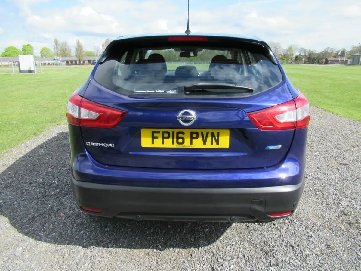 2016-nissan-qashqai-15dci-acenta-smart-vision-packtech-pack-big-4
