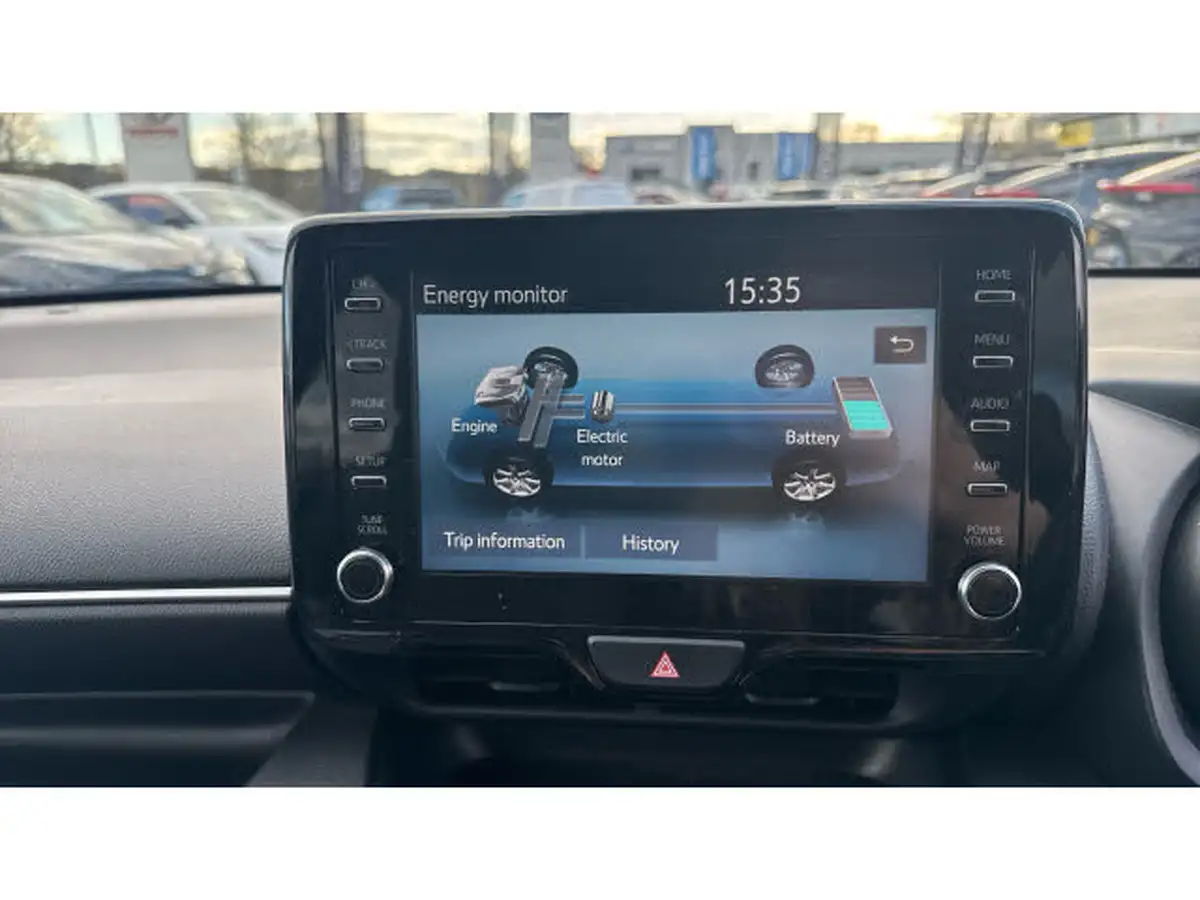 2022-toyota-yaris-15-vvt-i-design-big-19